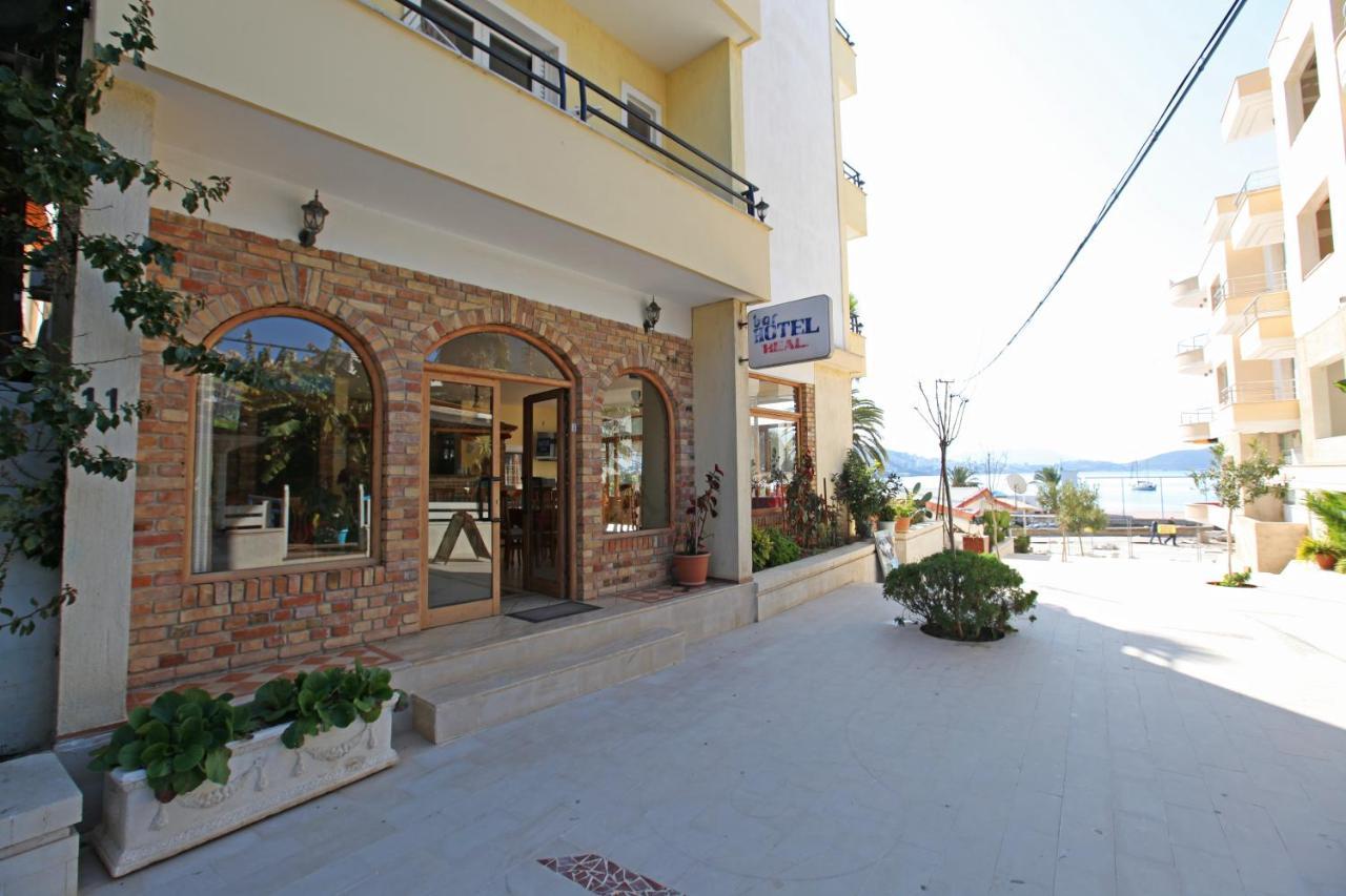 Hotel Real Sarandë Esterno foto