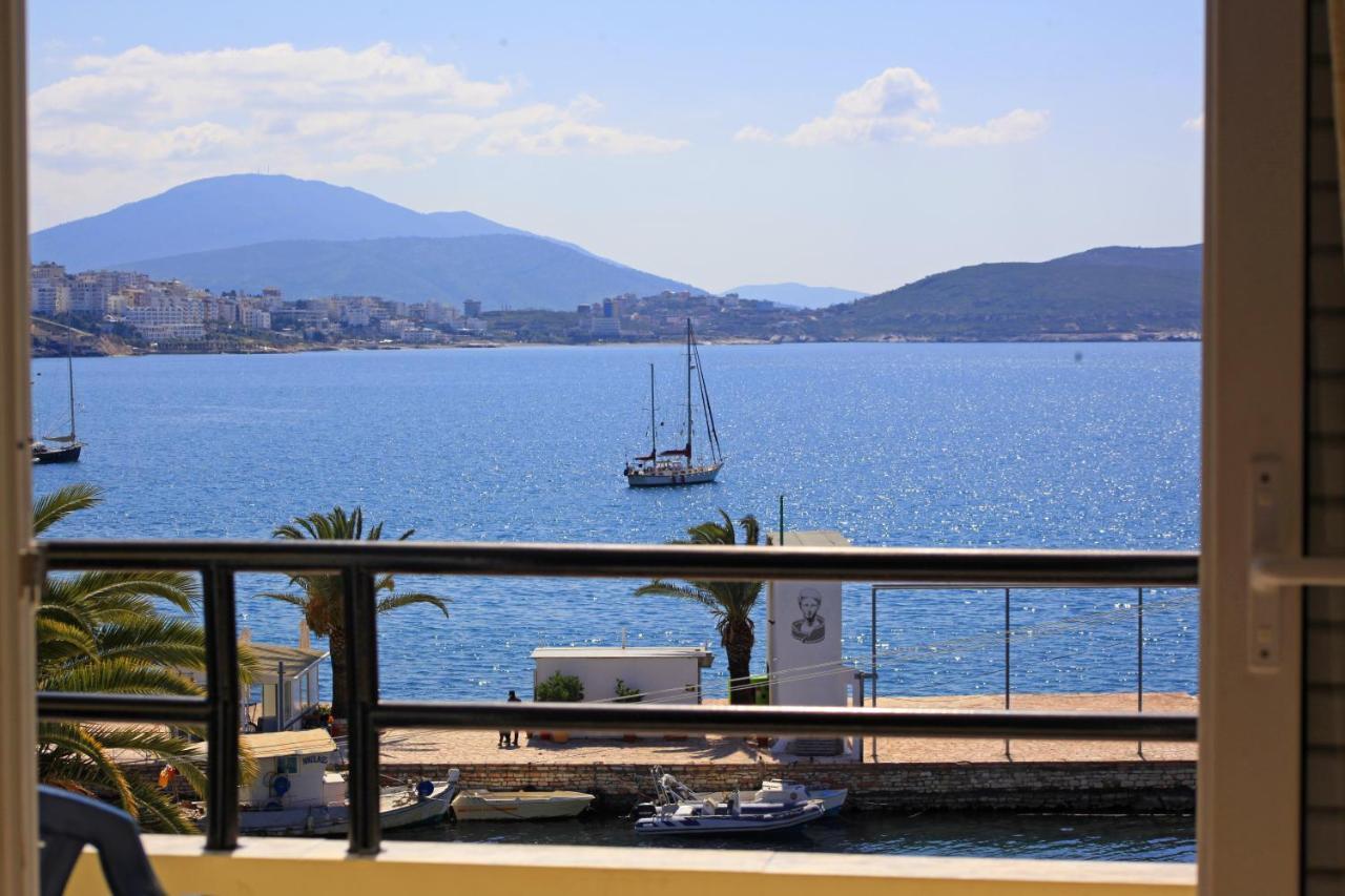 Hotel Real Sarandë Esterno foto