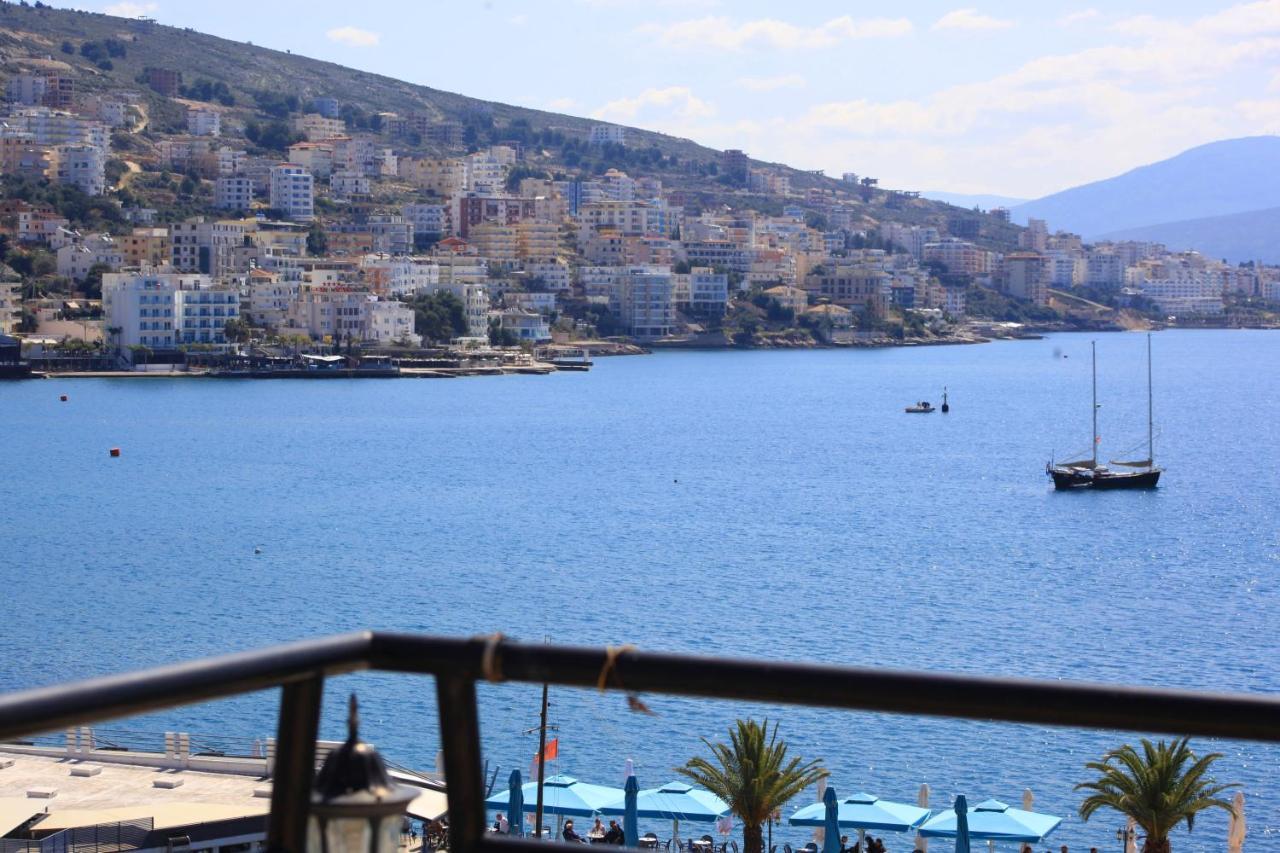 Hotel Real Sarandë Esterno foto